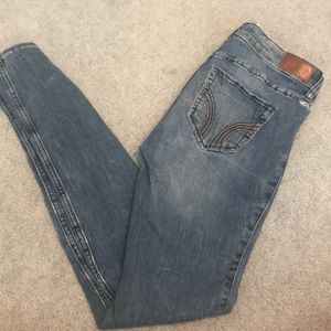HOLLISTER SKINNY JEANS